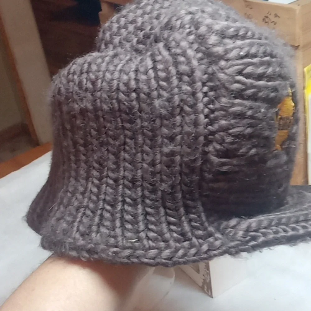Bula chrochet hat with brim